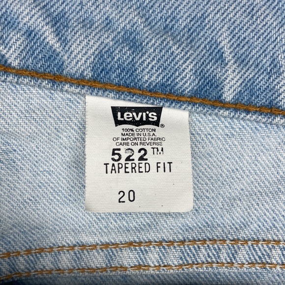 Vintage 522 Levi’s Jean Shorts - Picture 7 of 7
